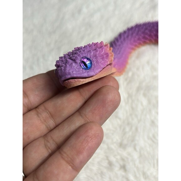 3D Printed Articulated Viper Snake. Fidget Toy. - Picture 6 of 8